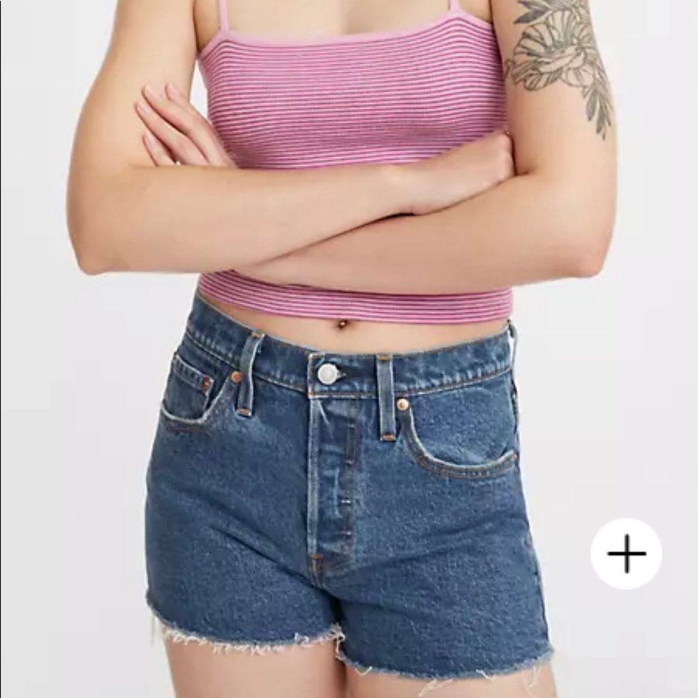 Levi’s 501® ORIGINAL HIGH RISE WOMEN'S SHORTS in medium wash